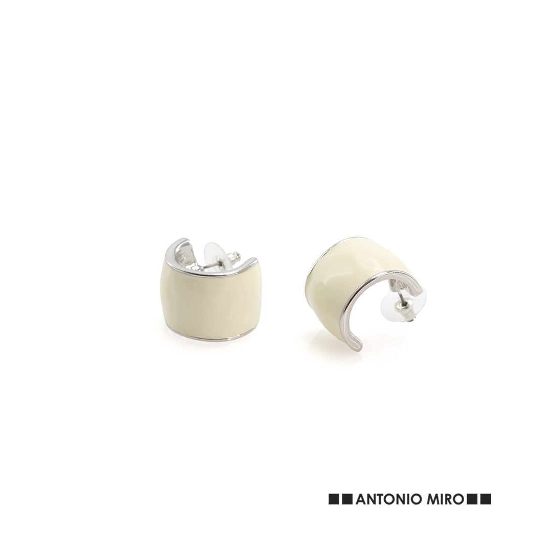 Moss – Accessories